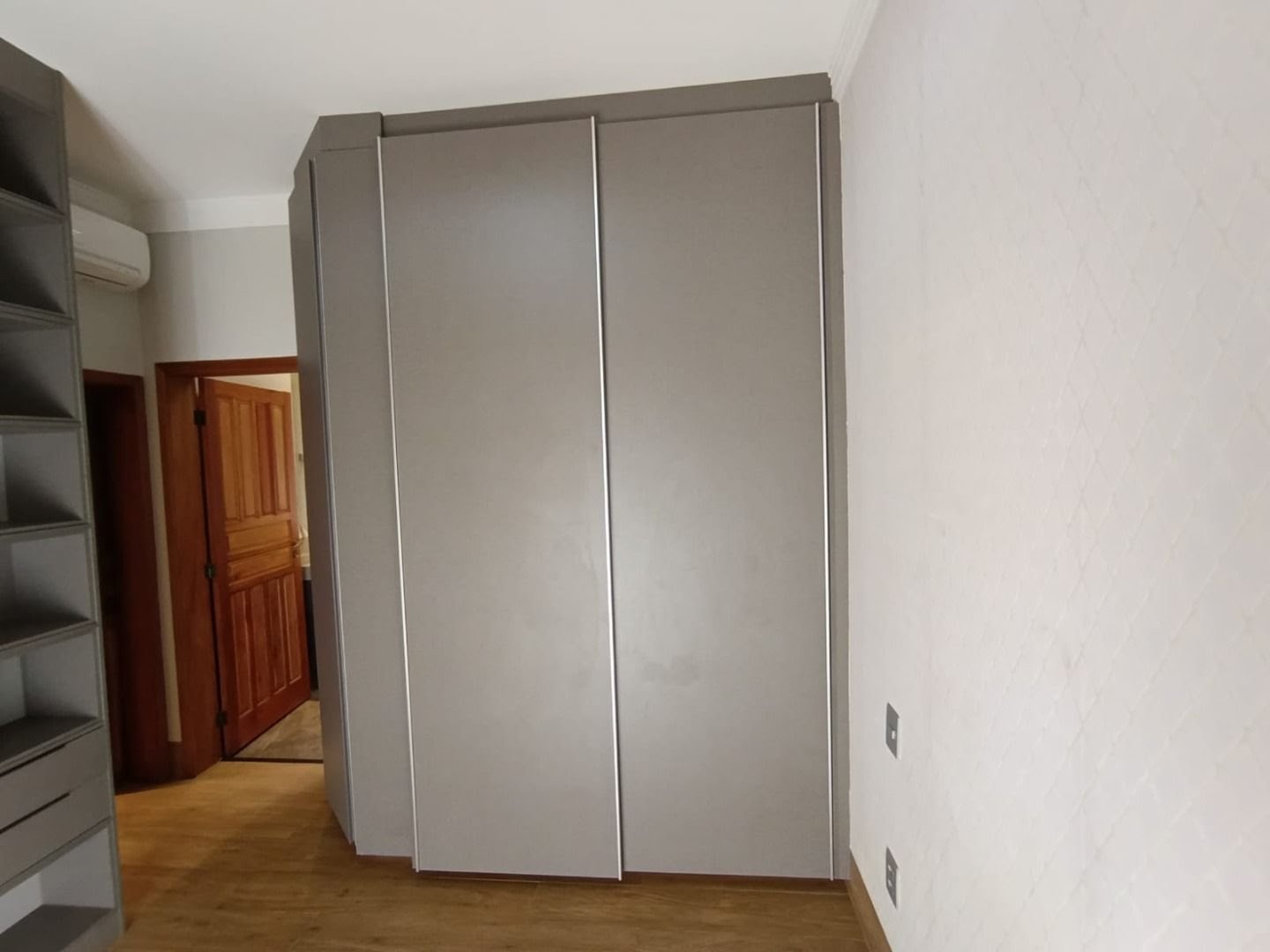 Casa à venda com 3 quartos, 3 suítes, 4 vagas e 160m² no Condomínio Guaporé, Ribeirão Preto (SP) — foto 22 de 30