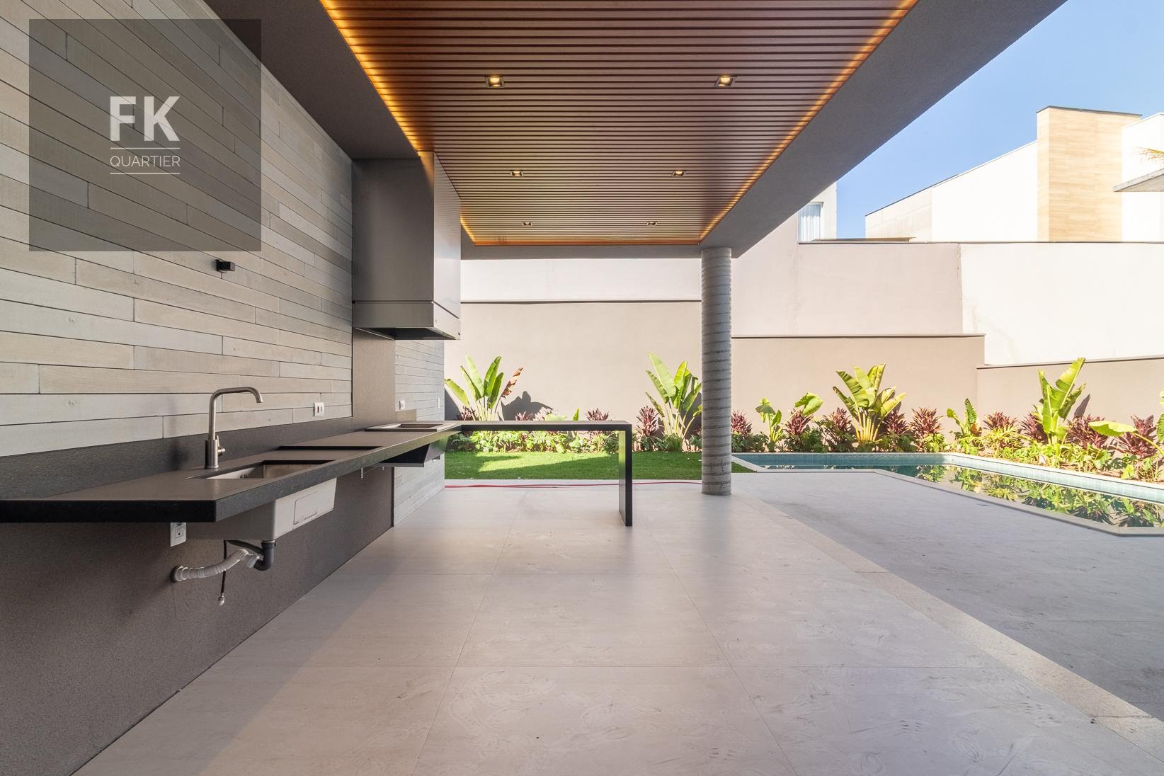 Casa à venda com 4 quartos, 4 suítes e 334m² no Alphaville, Santana de Parnaíba (SP) — foto 4 de 30