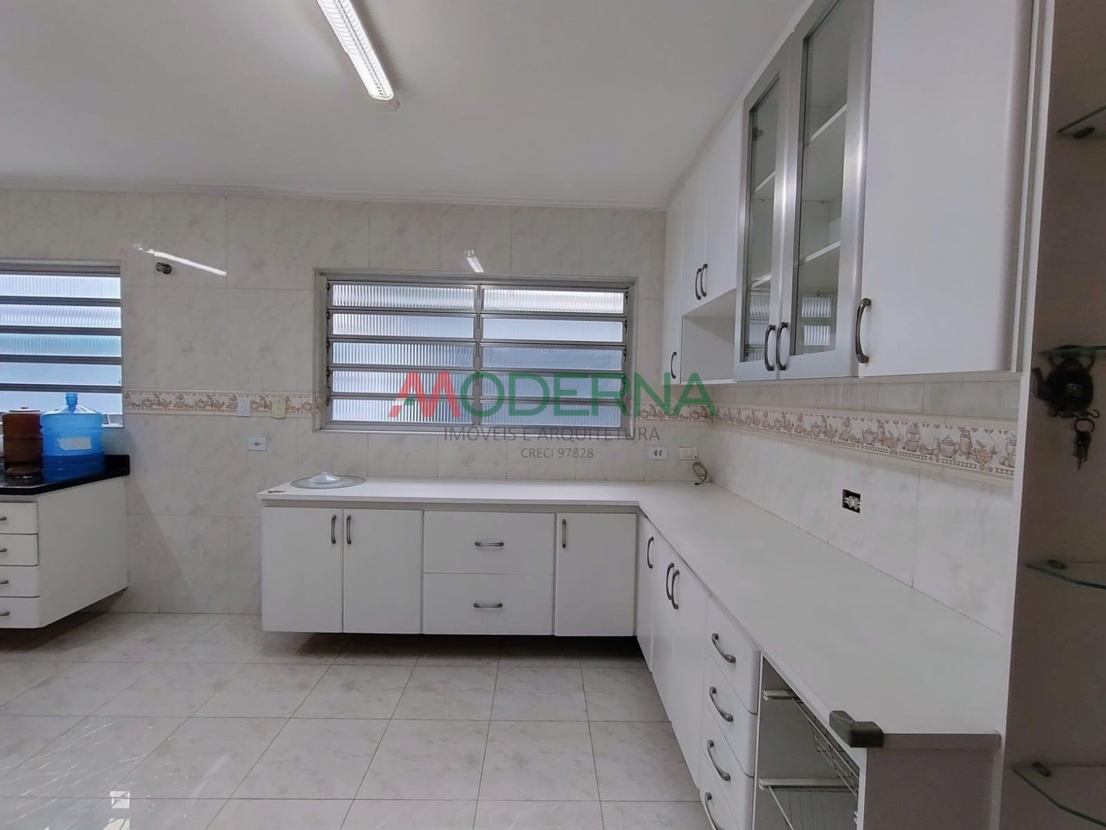 Casa para alugar com 4 quartos, 1 suíte, 10 vagas e 380m² no Paulicéia, São Bernardo do Campo (SP) — foto 8 de 30