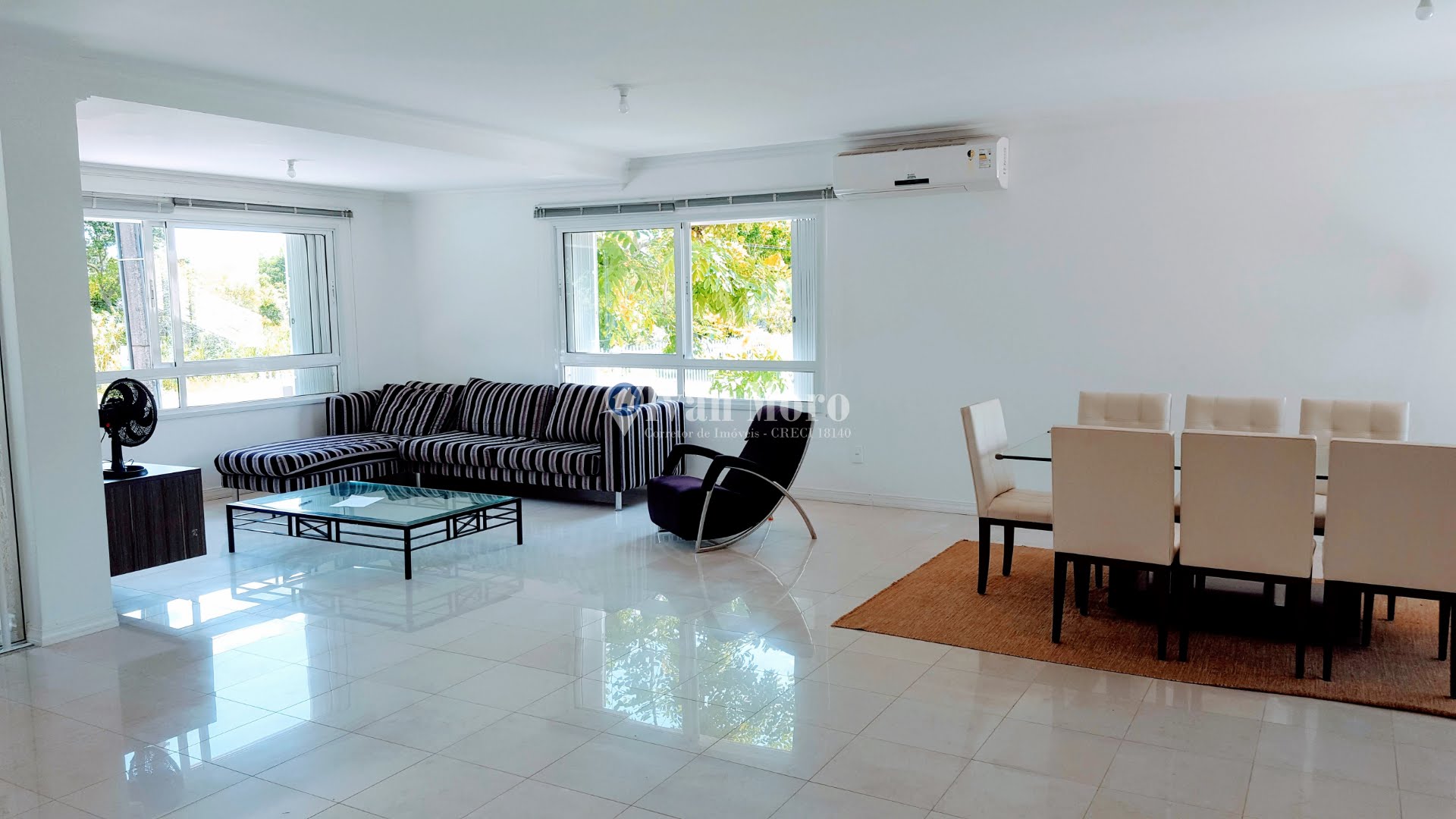 Casa para alugar com 4 quartos, 2 suítes, 2 vagas e 360m² no Daniela, Florianópolis (SC) — foto 8 de 30