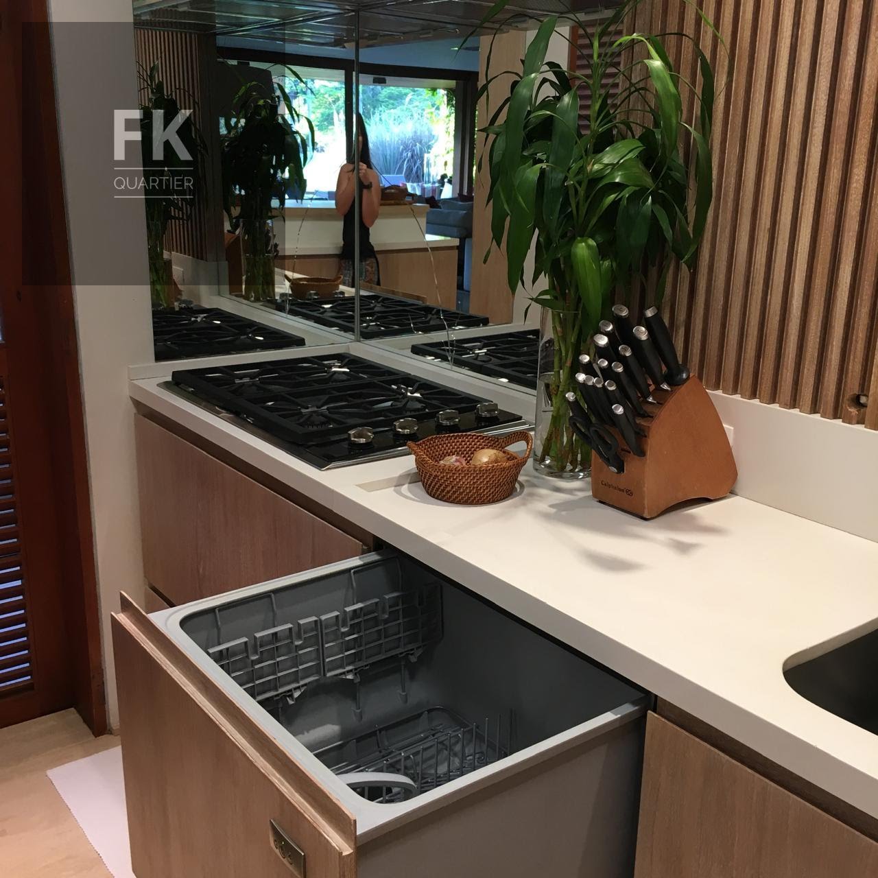 Casa para alugar com 3 quartos, 3 suítes, 2 vagas e 420m² no Fazenda Boa Vista I, Porto Feliz (SP) — foto 9 de 16