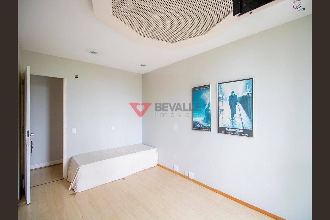 Apartamento à venda com 4 quartos, 1 suíte, 3 vagas e 205m² no Flamengo, Rio de Janeiro (RJ) — foto 21 de 30