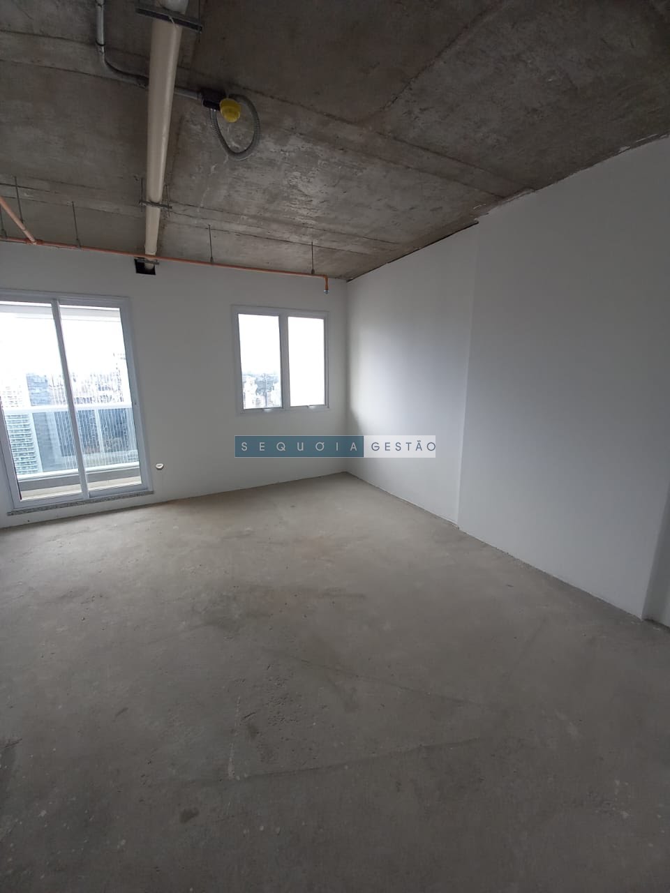 Comercial à venda com 1 banheiro, 1 vaga e 32m² no Chácara Santo Antônio (zona Sul), São Paulo — foto principal