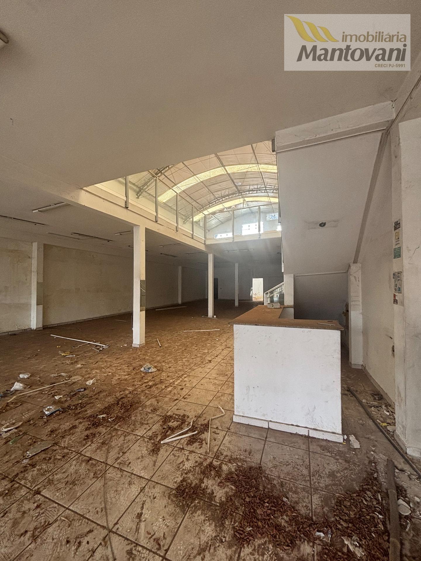 Comercial para alugar com 2 banheiros e 328m² no Centro, Tatuí (SP) — foto 2 de 7