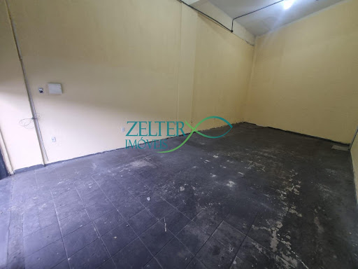 EXCELENTE LOJA COM 40m² AO LADO DOS CORREIOS NA PRAÇA DO CARMO