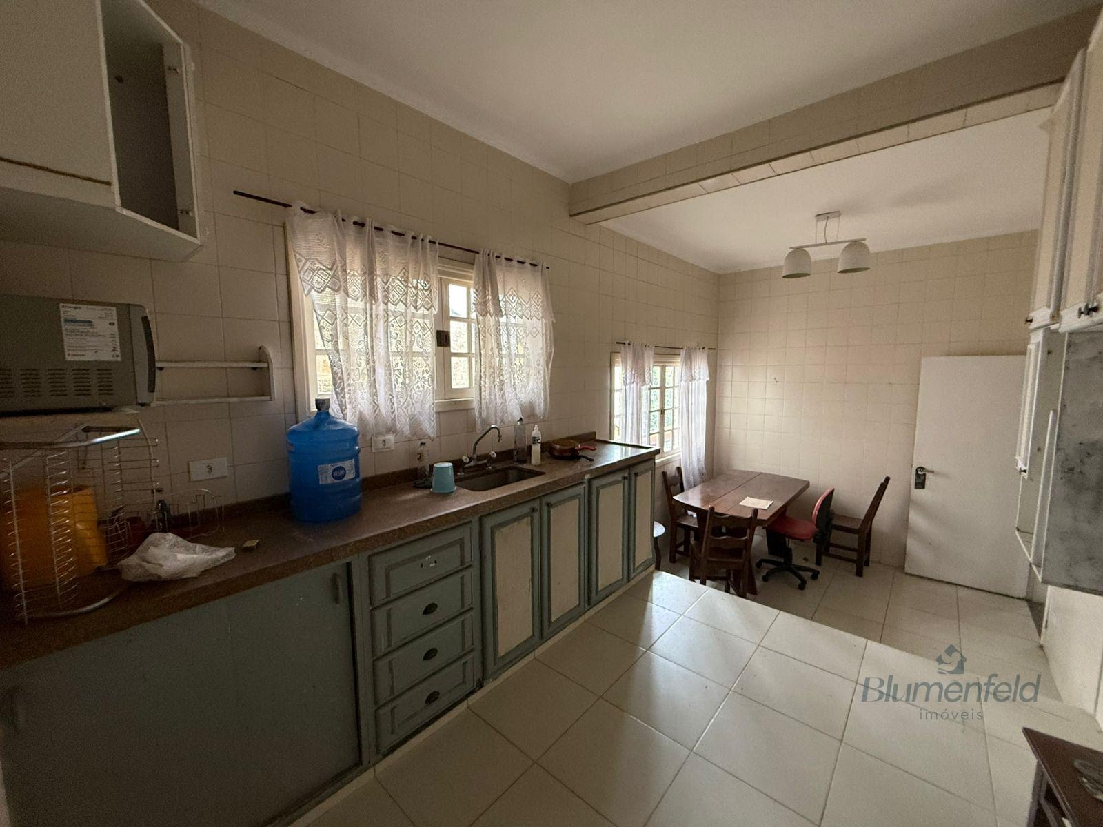 Casa para alugar com 3 quartos, 1 suíte, 4 vagas e 280m² no Condomínio Country Club, Arujá (SP) — foto 3 de 20
