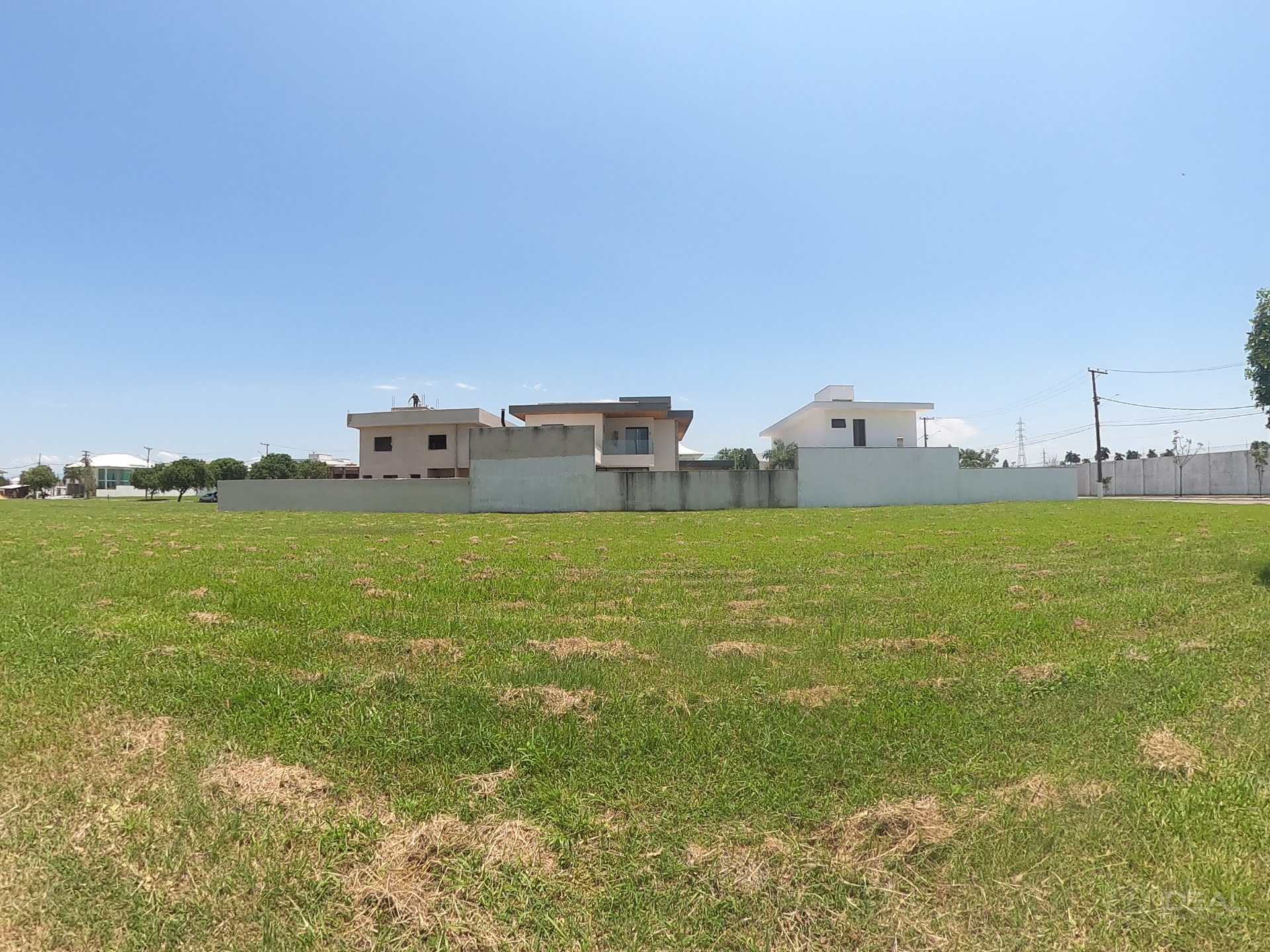 Terreno no Athenas Park disponível para venda com 600m².
