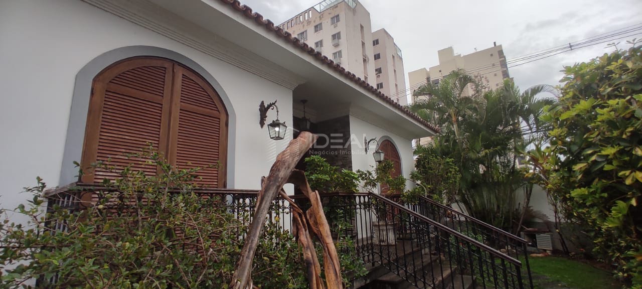 Casa de 5 quartos para locação no Parque Tamandaré - Campos dos Goytacazes, RJ 