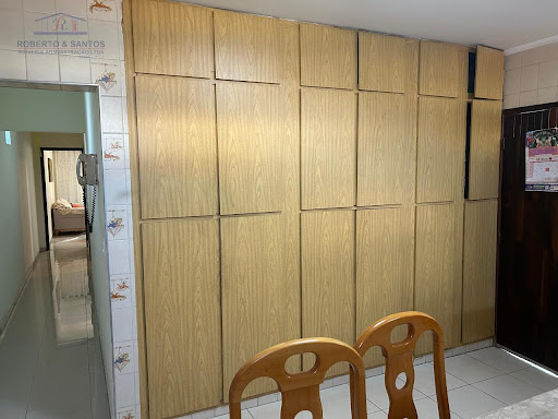 Armário na sala de jantar