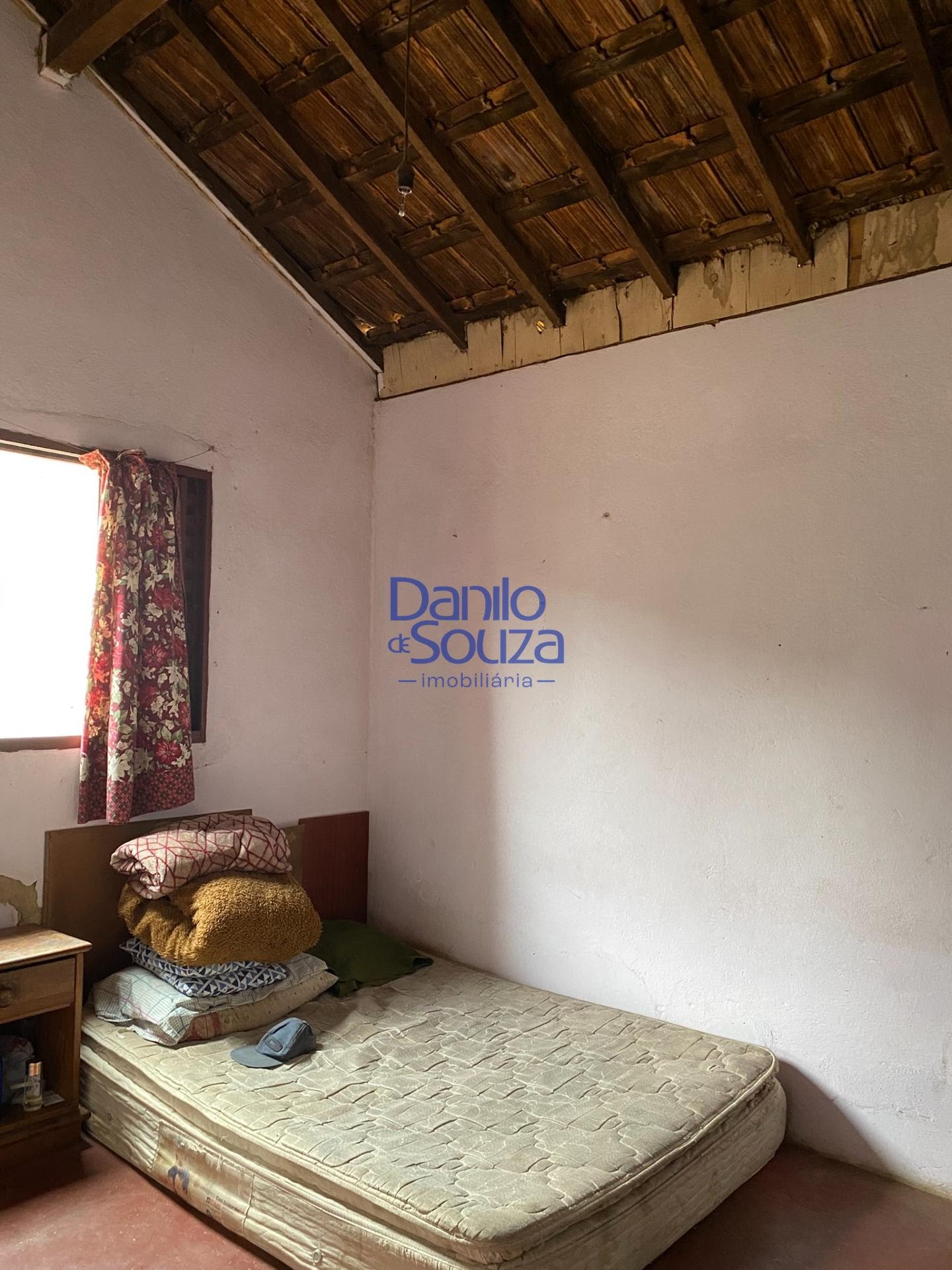 Casa à venda com 3 quartos, 1 banheiro e 89m² no Alvorada, Araxá (MG) — foto 3 de 5