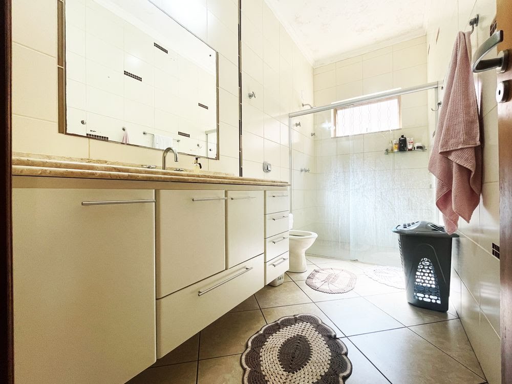 Casa à venda com 3 quartos, 1 suíte, 6 vagas e 380m² no Jardim Anhangüera, Ribeirão Preto (SP) — foto 17 de 30