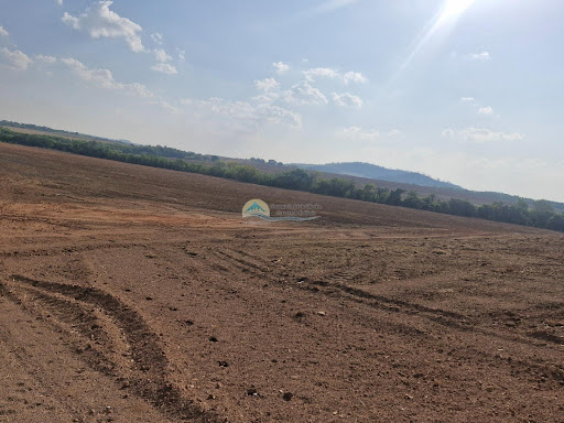 Sítio a venda em Casa Branca SP