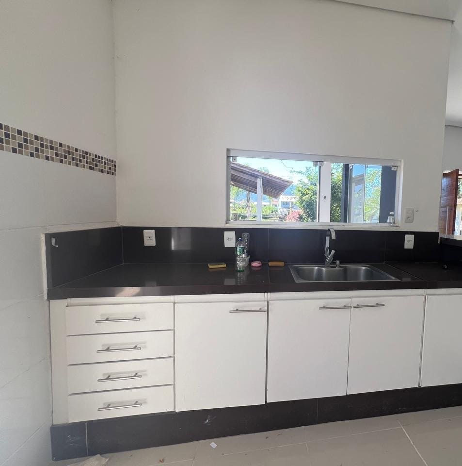 Casa para alugar com 2 quartos, 1 suíte, 3 vagas e 130m² no Vargem Grande, Rio de Janeiro (RJ) — foto 17 de 17