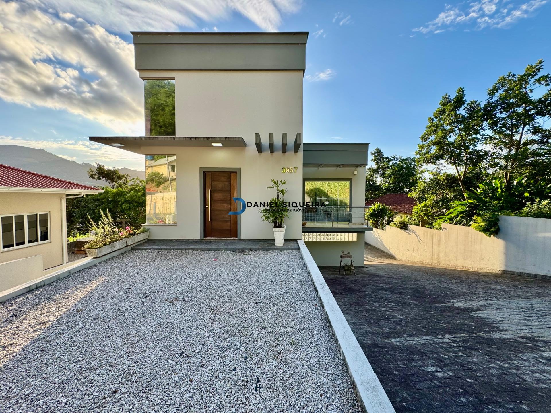 Casa à venda com 3 quartos, 1 suíte, 6 vagas e 190m² no Fundos, Biguaçu (SC) — foto 3 de 30
