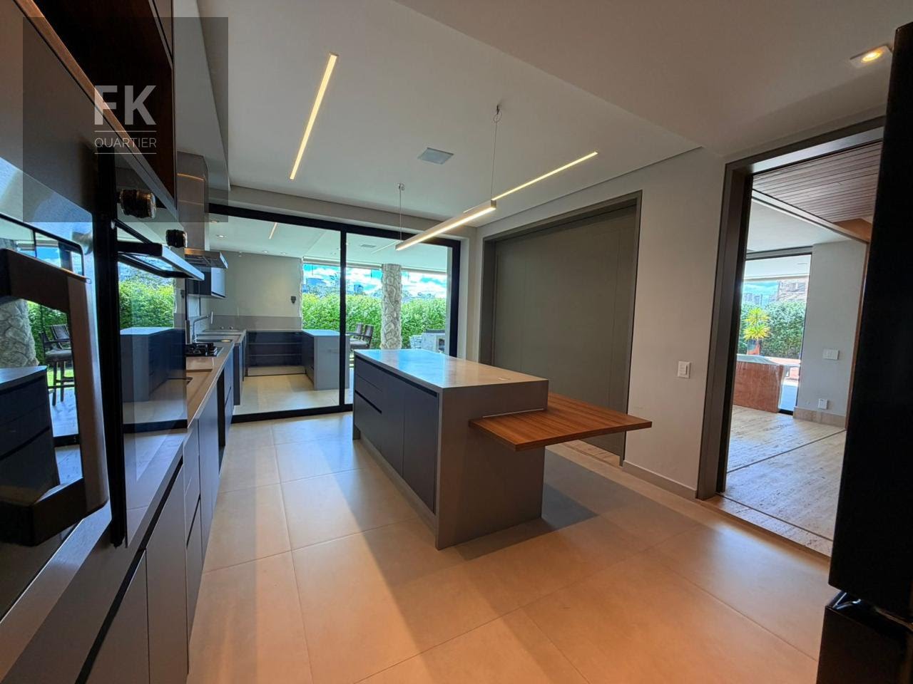 Casa à venda com 5 quartos, 5 suítes, 8 vagas e 800m² no Alphaville Residencial Um, Barueri (SP) — foto 16 de 30