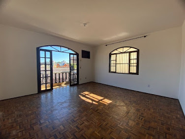Apartamento com 3 dormitórios para alugar, 85 m² por R$ 2100+ taxas/mês - Bucarein - Joinville/SC