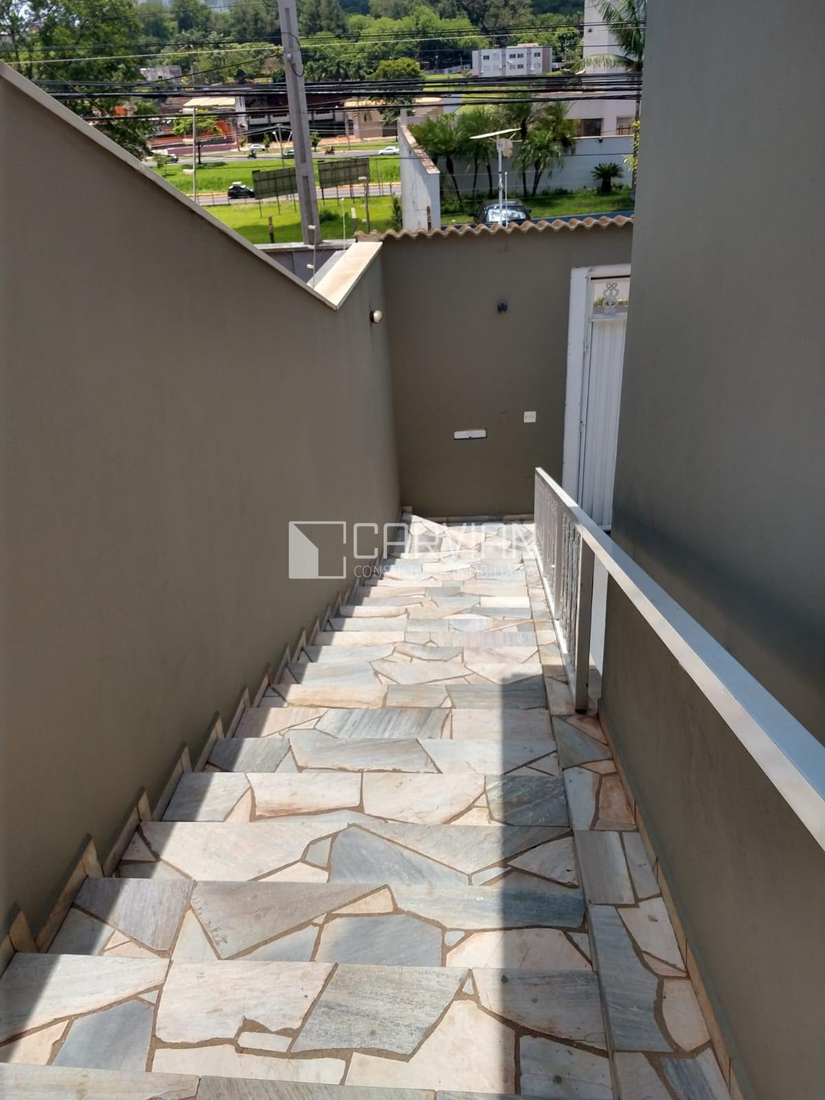 Casa à venda com 5 quartos, 3 suítes, 4 vagas e 450m² no Ribeirânia, Ribeirão Preto (SP) — foto 4 de 20