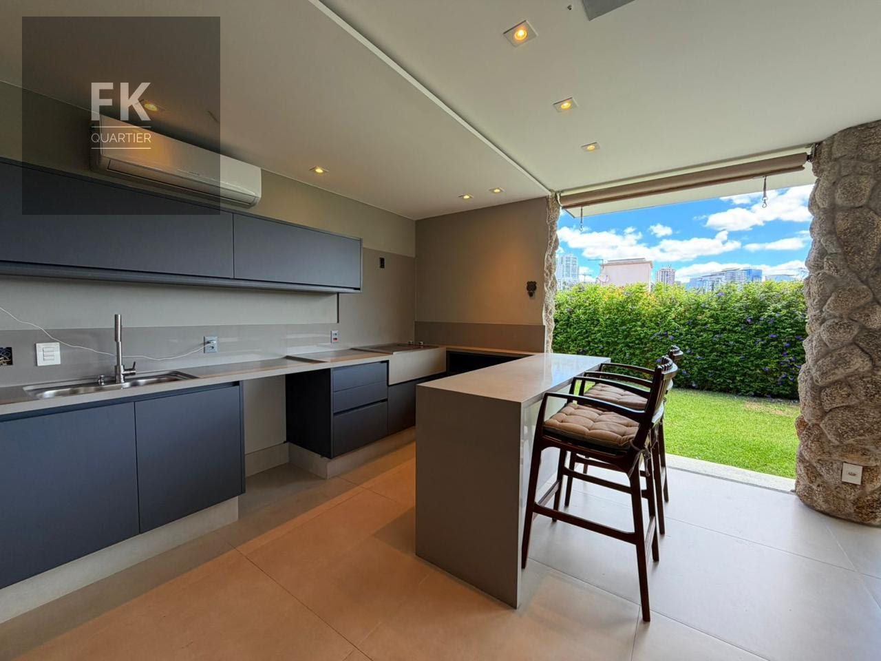 Casa à venda com 5 quartos, 5 suítes, 8 vagas e 800m² no Alphaville Residencial Um, Barueri (SP) — foto 17 de 30