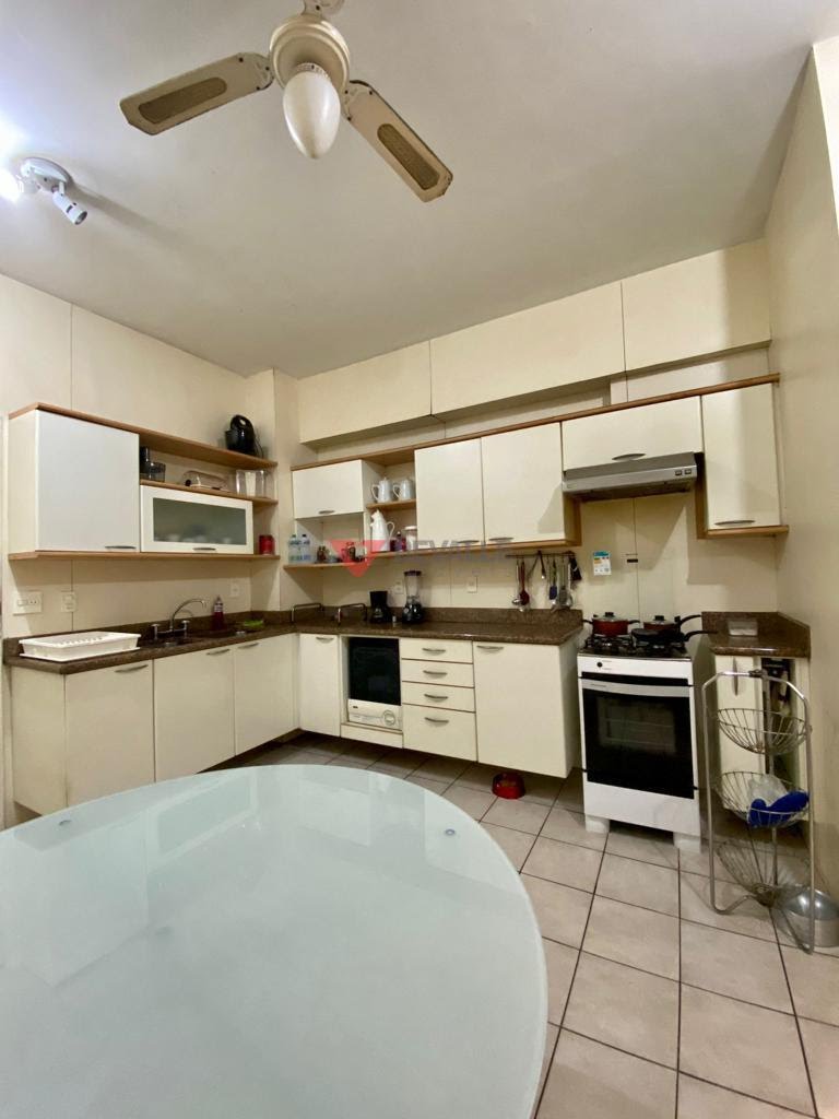 Apartamento à venda com 5 quartos, 1 suíte, 1 vaga e 205m² no Copacabana, Rio de Janeiro (RJ) — foto 14 de 30