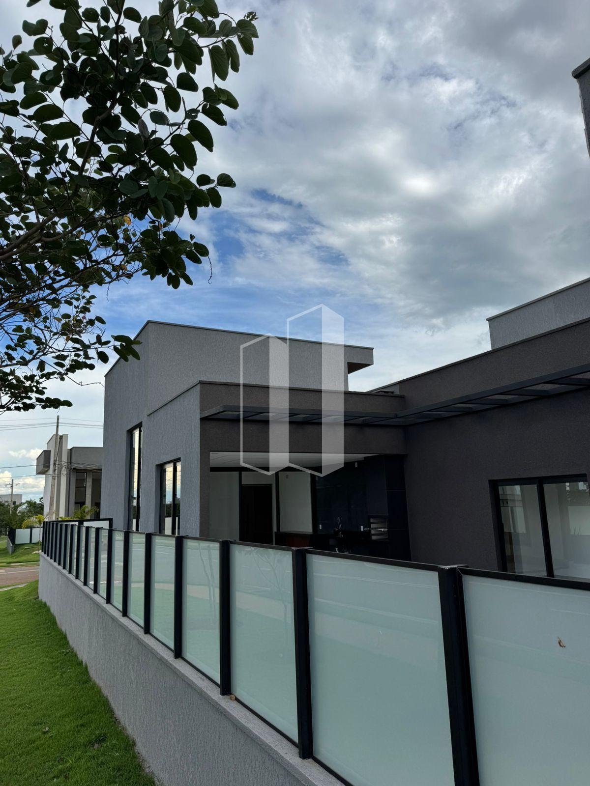 Casa à venda com 3 quartos, 3 suítes, 4 vagas e 206m² no Terras Alpha Residencial 1, Senador Canedo (GO) — foto 26 de 28