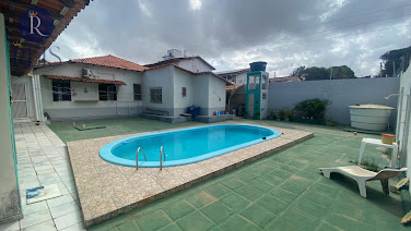 Casa no Olho D'Água com 3 Suítes e Espaço para sua Família