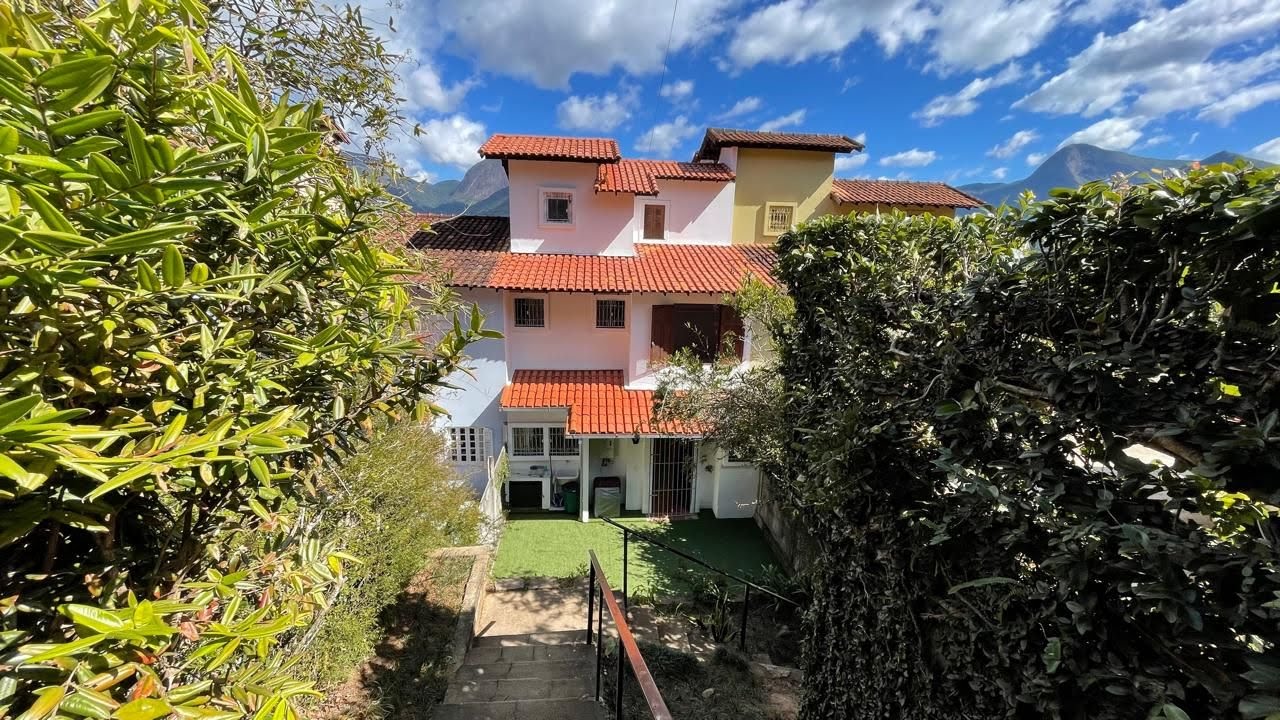 Casa à venda com 4 quartos, 5 banheiros, 1 vaga e 220m² no Golfe, Teresópolis (RJ) — foto 7 de 30