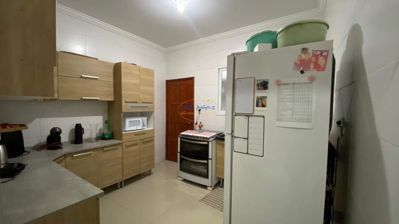 Casa à venda com 3 quartos, 1 suíte e 124m² no Vila Tupi, Praia Grande (SP) — foto 29 de 30