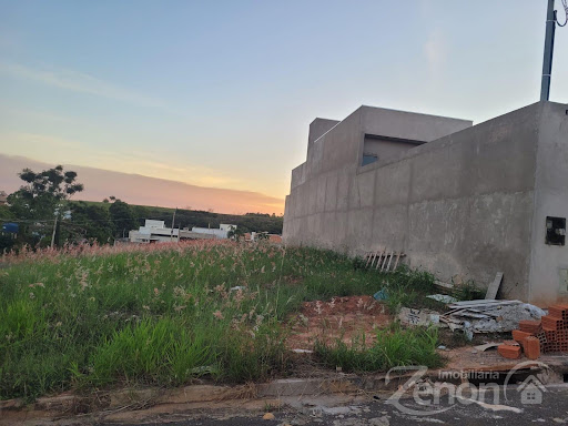 Terreno à Venda no Residencial Barcelona em Adamantina