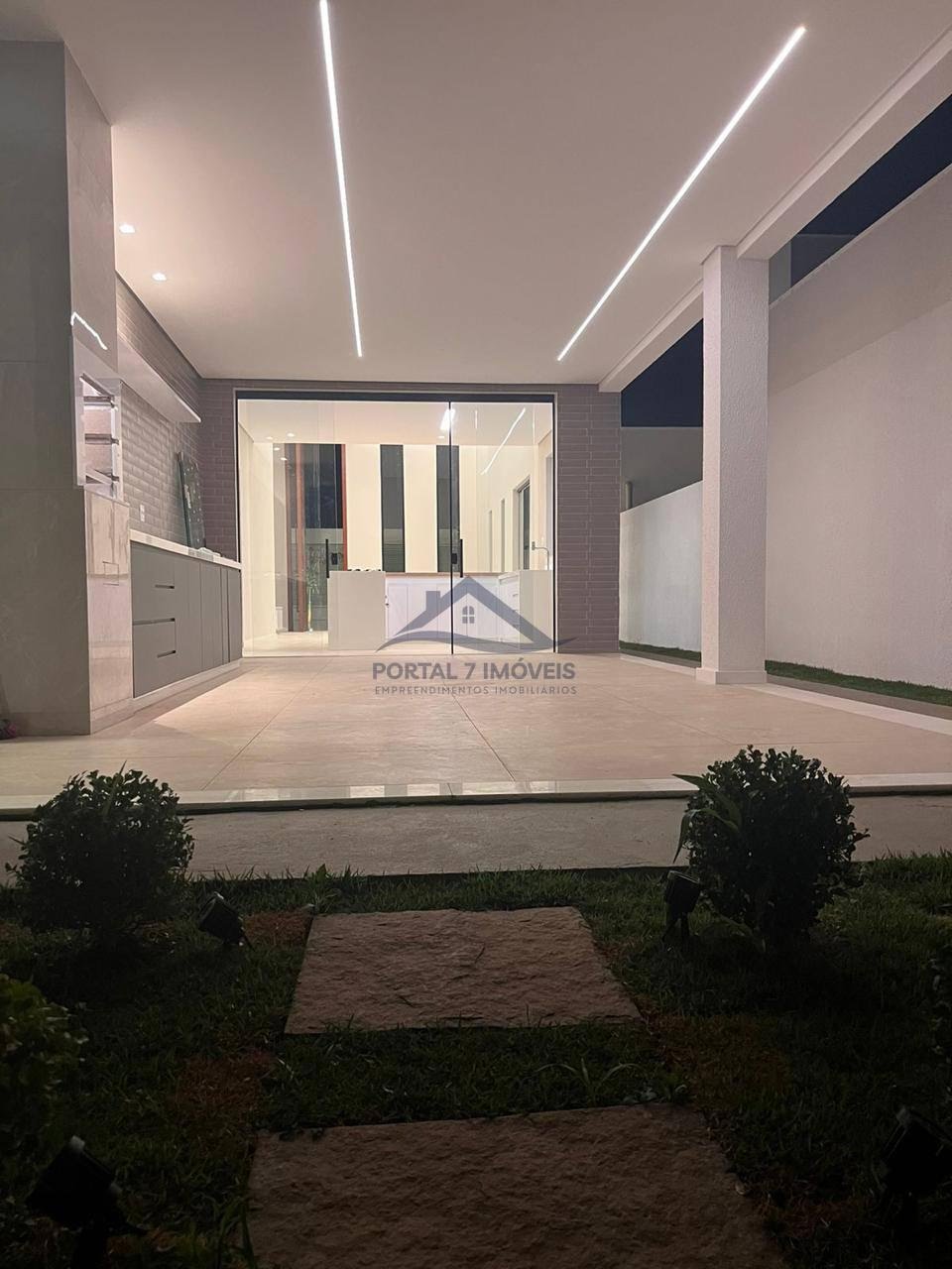 Casa à venda com 3 quartos, 1 suíte, 4 vagas e 180m² no Flórida, Sete Lagoas (MG) — foto 30 de 30