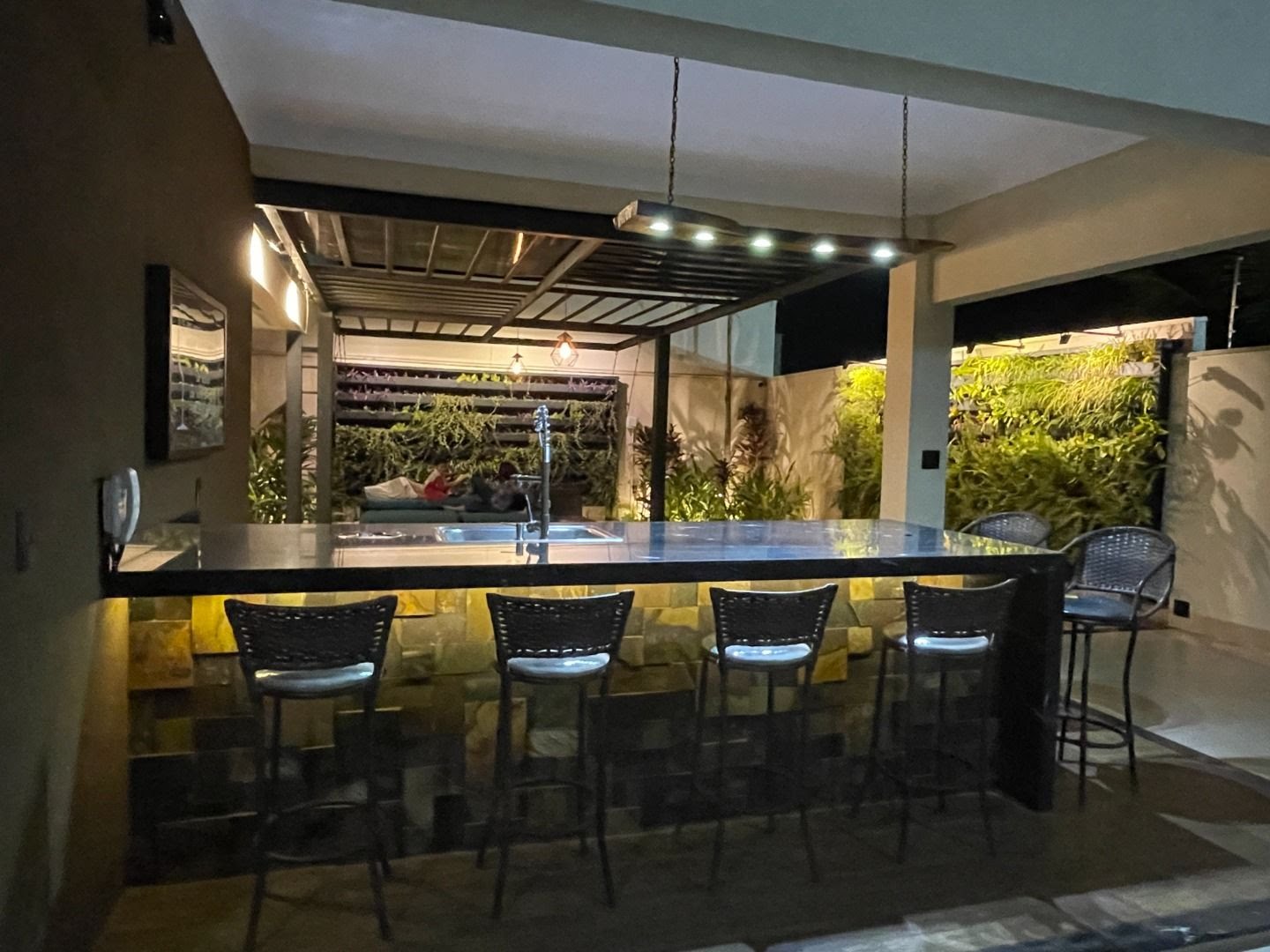 Casa à venda com 3 quartos, 3 suítes, 6 vagas e 300m² no Jardim Anhangüera, Ribeirão Preto (SP) — foto 5 de 30