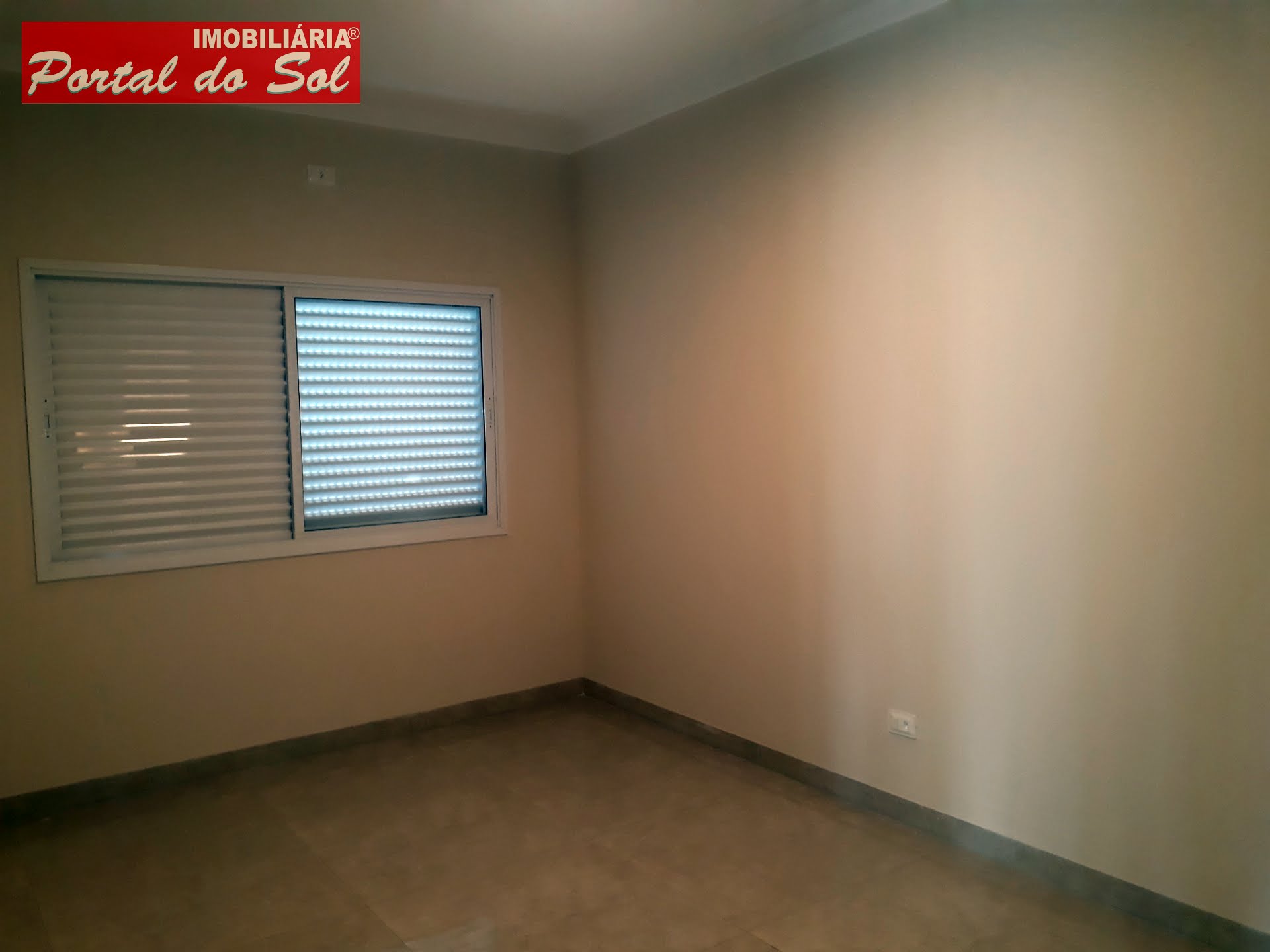 Casa à venda com 3 quartos, 1 suíte, 4 vagas e 199m² no Condominio Residencial Monte Sinai, Santo Antônio da Platina (PR) — foto 6 de 10