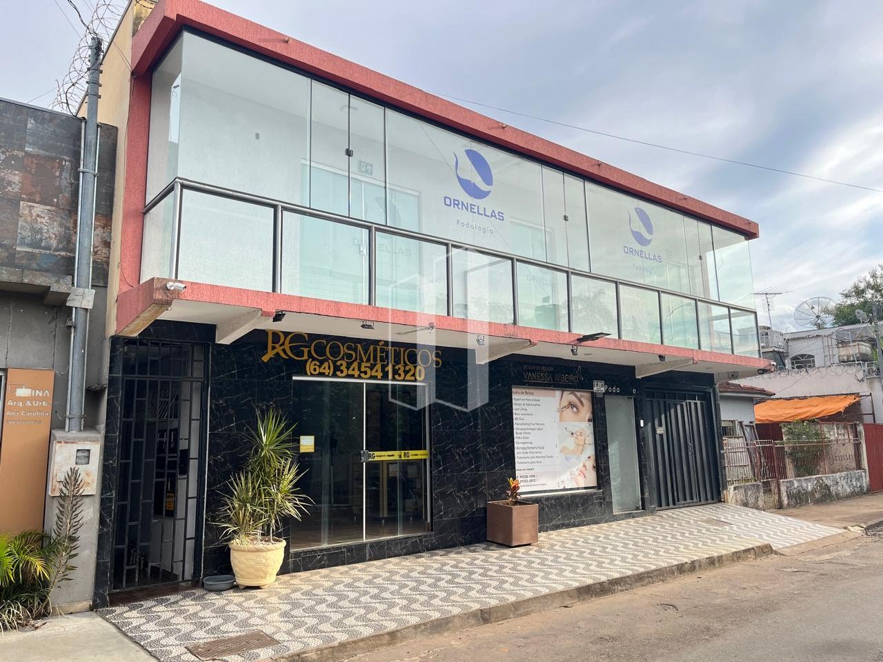 Comercial à venda com 6 banheiros e 574m² no Vila Olegário Pinto, Caldas Novas — foto principal