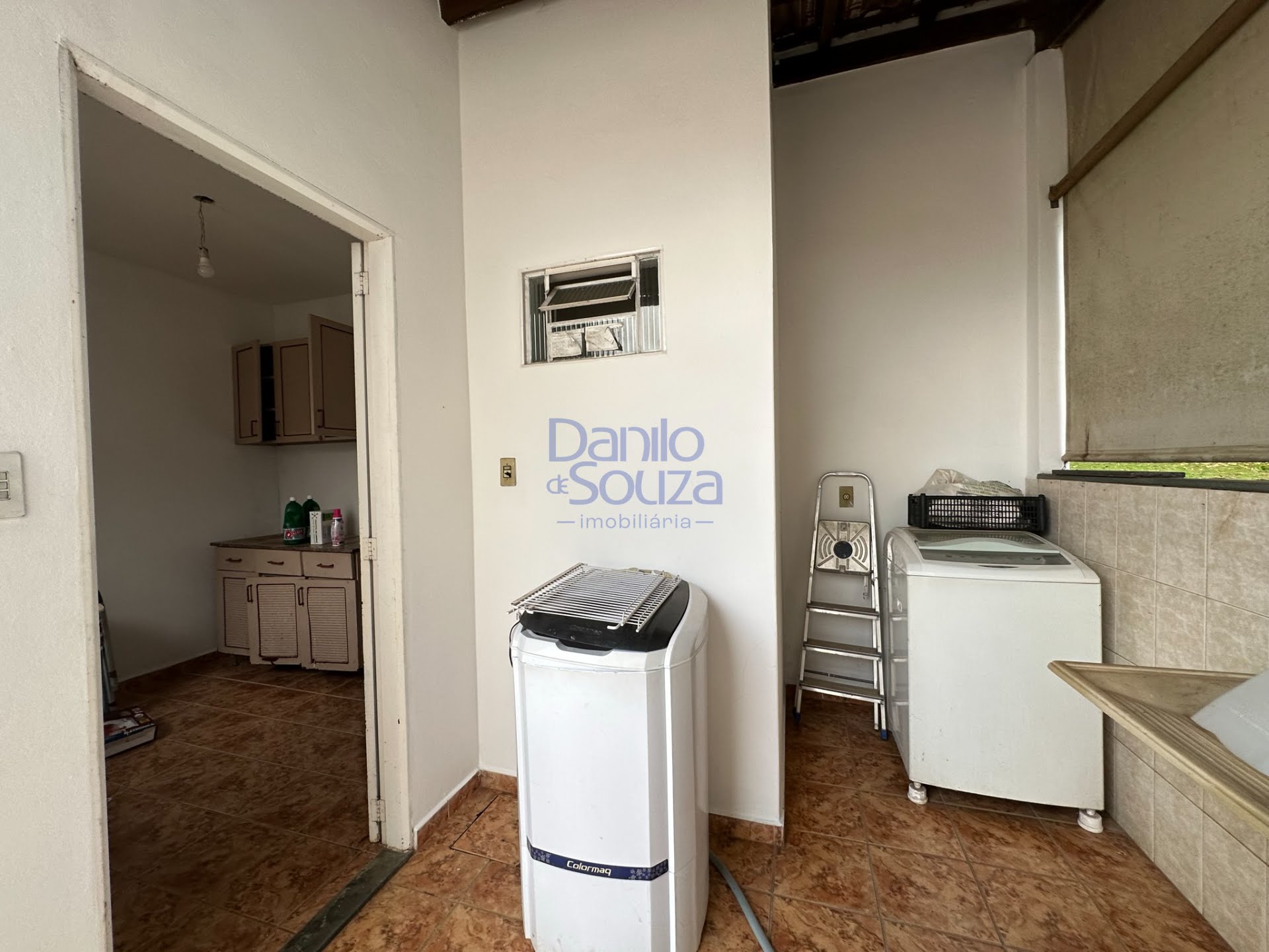 Casa à venda com 3 quartos, 1 suíte, 4 vagas e 744m² no Vila Santa Terezinha, Araxá (MG) — foto 18 de 22