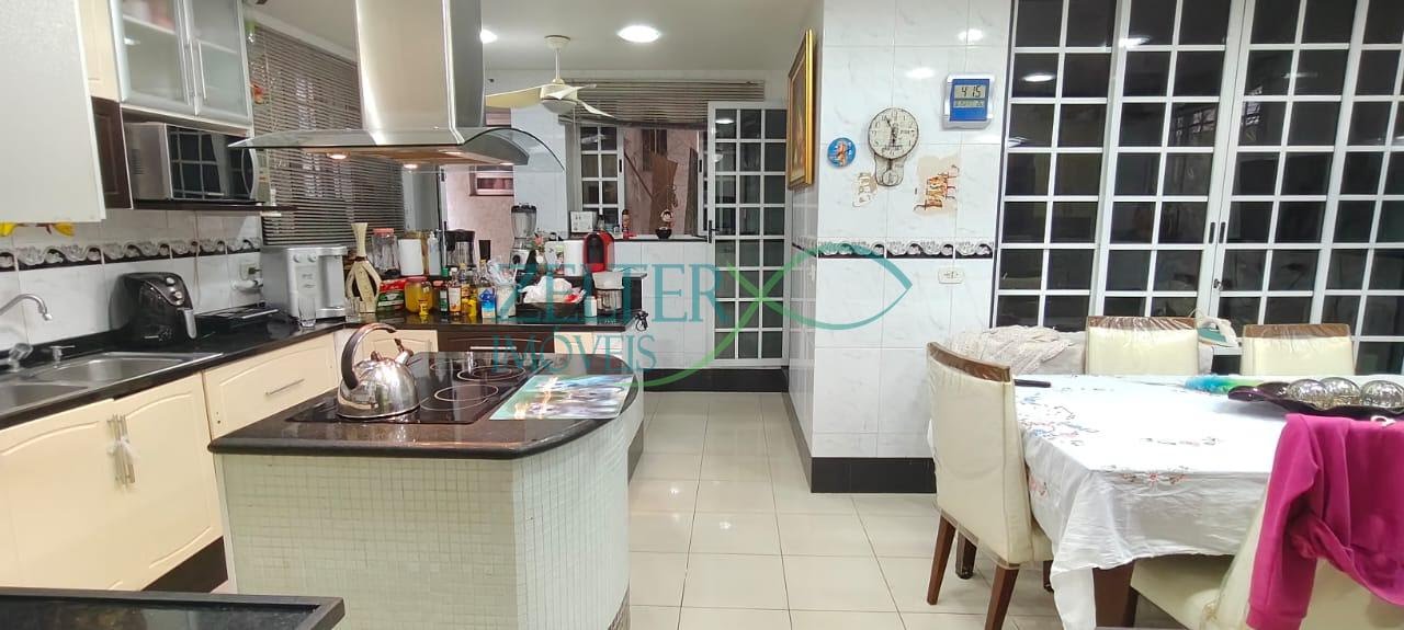 Casa à venda com 5 quartos, 3 suítes, 2 vagas e 140m² no Vila da Penha, Rio de Janeiro (RJ) — foto 19 de 30