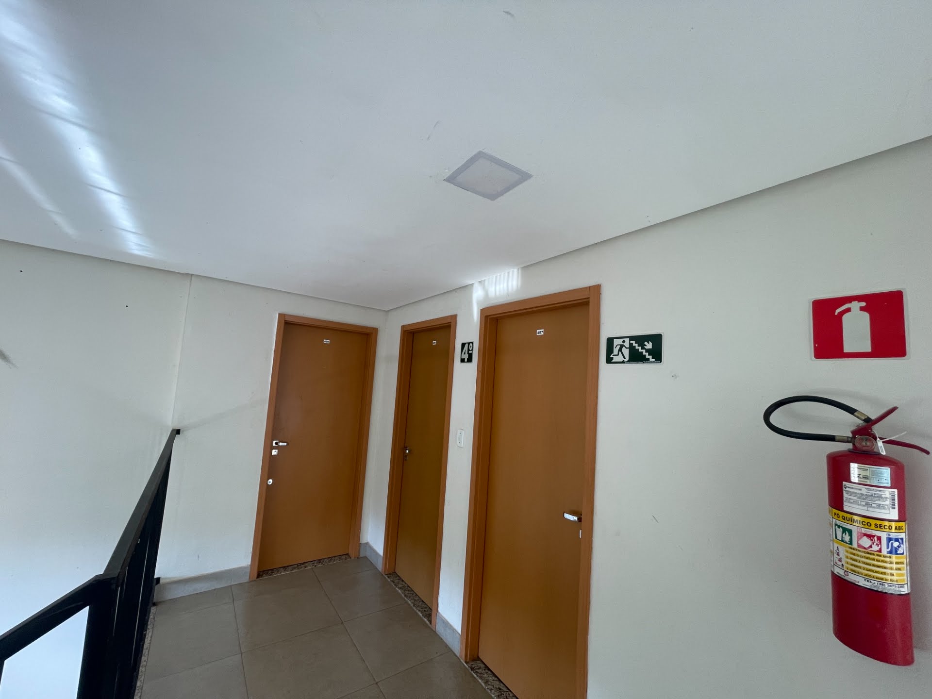 Apartamento à venda com 2 quartos, 1 banheiro, 2 vagas e 70m² no Cidade, Paracatu (MG) — foto 14 de 23