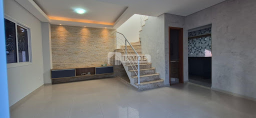 Casa no Condomínio Contempoâneo Taubaté, 3 Dorms, 121m² à Venda