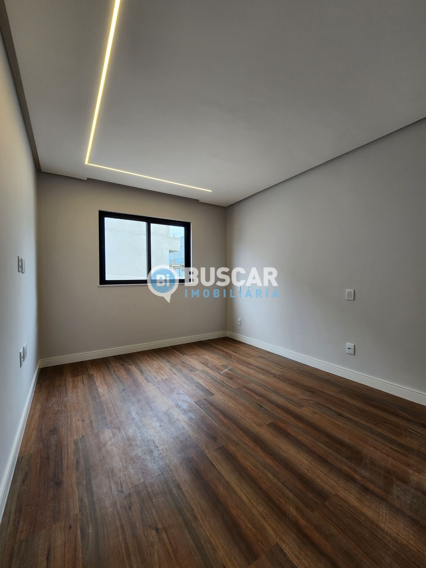 Casa à venda com 4 quartos, 4 suítes, 4 vagas e 307m² no Sim, Feira de Santana (BA) — foto 18 de 21