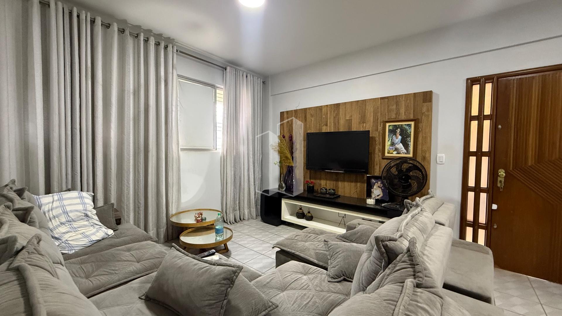 Casa à venda com 4 quartos, 3 suítes, 2 vagas e 224m² no Jardim América, Goiânia (GO) — foto 6 de 16