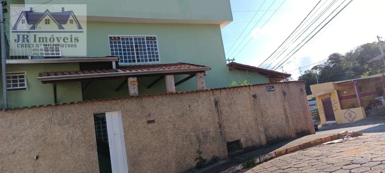 Casa à venda com 3 quartos, 1 suíte, 2 vagas e 130m² no Jardim Bernadete, Itajubá (MG) — foto 2 de 21