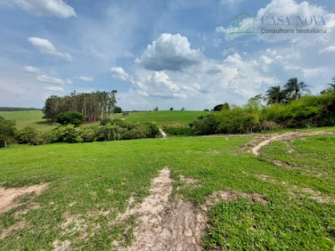Terreno para chácara com área de preservação ambiental e lagoa no bairro Graminha em São Pedro: venda por R$ 600.000,00