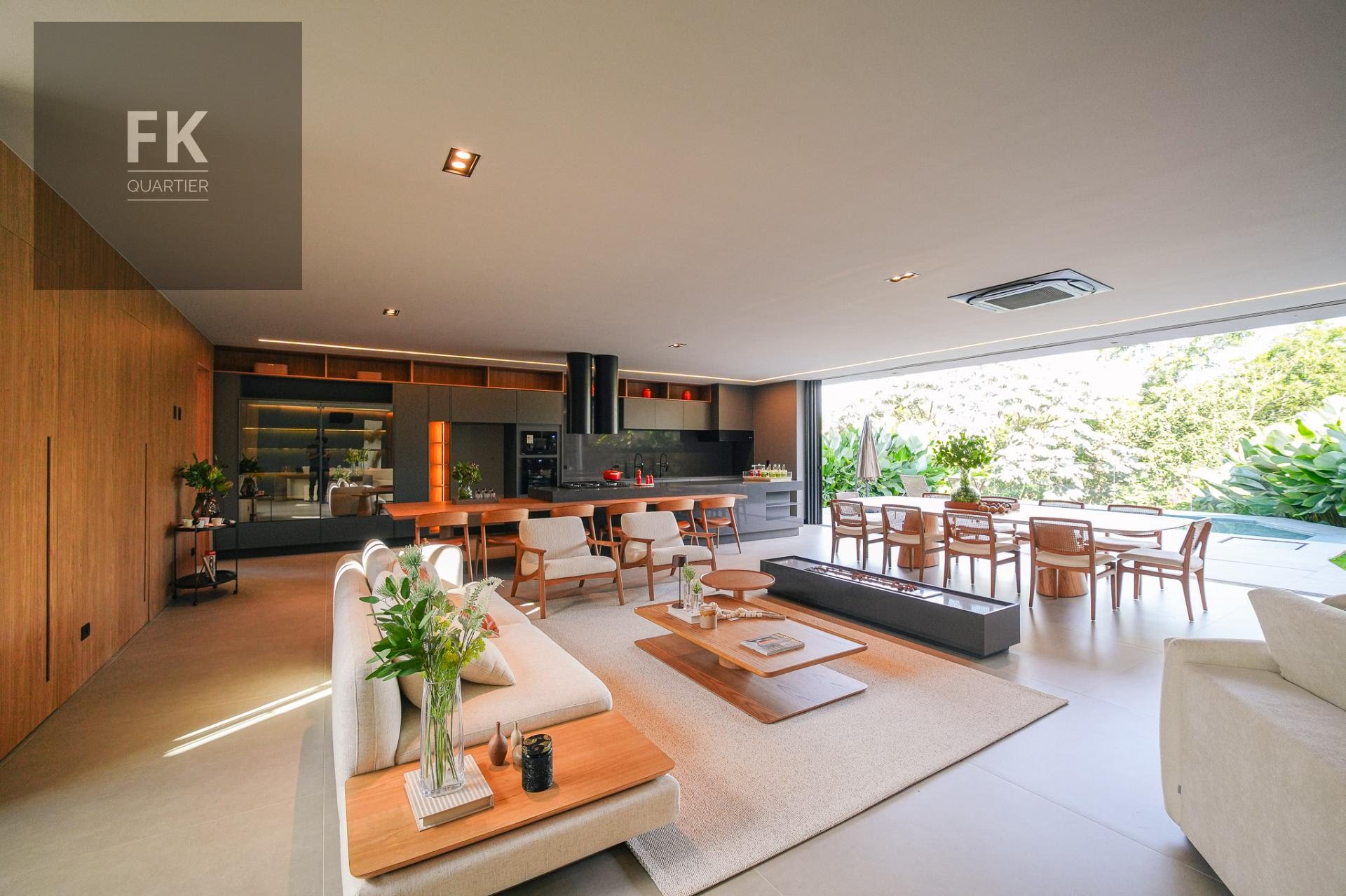 Casa à venda com 4 quartos, 4 suítes, 4 vagas e 500m² no Alphaville, Santana de Parnaíba (SP) — foto 2 de 30