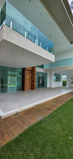 Casa 3 Suítes à Venda e Locação em Dville, Porto Seguro