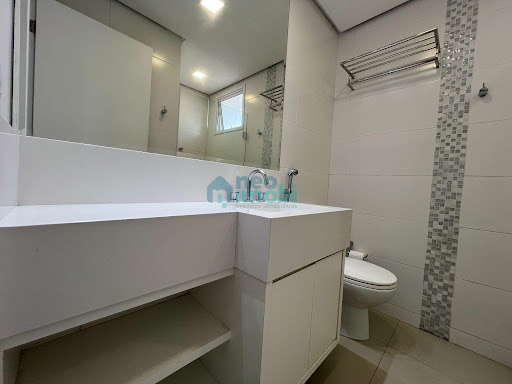 Apartamento em Barreiros  -  São José