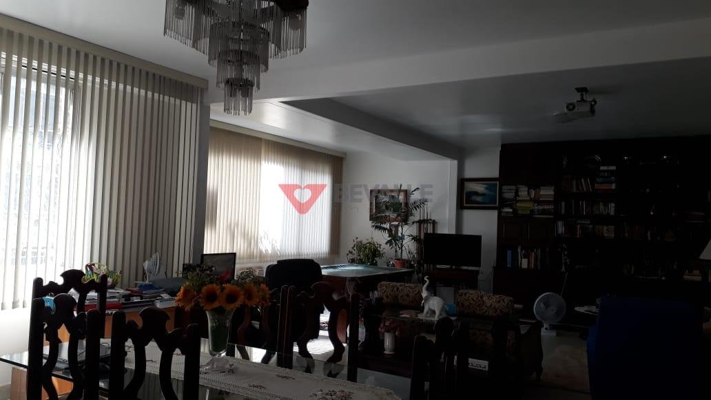 Apartamento à venda com 3 quartos, 1 suíte, 1 vaga e 190m² no Copacabana, Rio de Janeiro (RJ) — foto 17 de 23