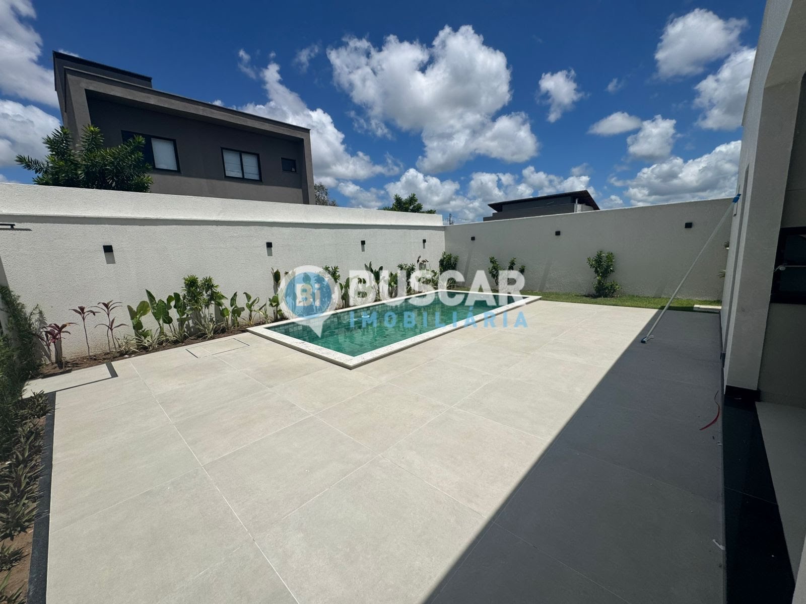 Casa à venda com 4 quartos, 3 suítes, 4 vagas e 314m² no Sim, Feira de Santana (BA) — foto 8 de 11