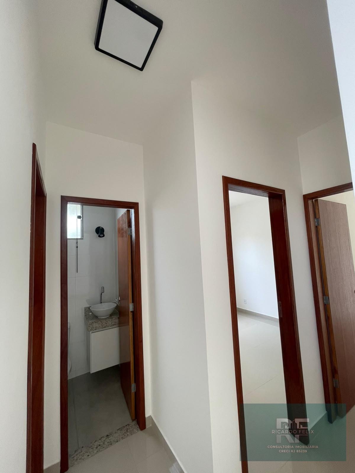 Casa à venda com 3 quartos, 1 suíte, 2 vagas e 75m² no Atlantica, Rio das Ostras (RJ) — foto 10 de 25