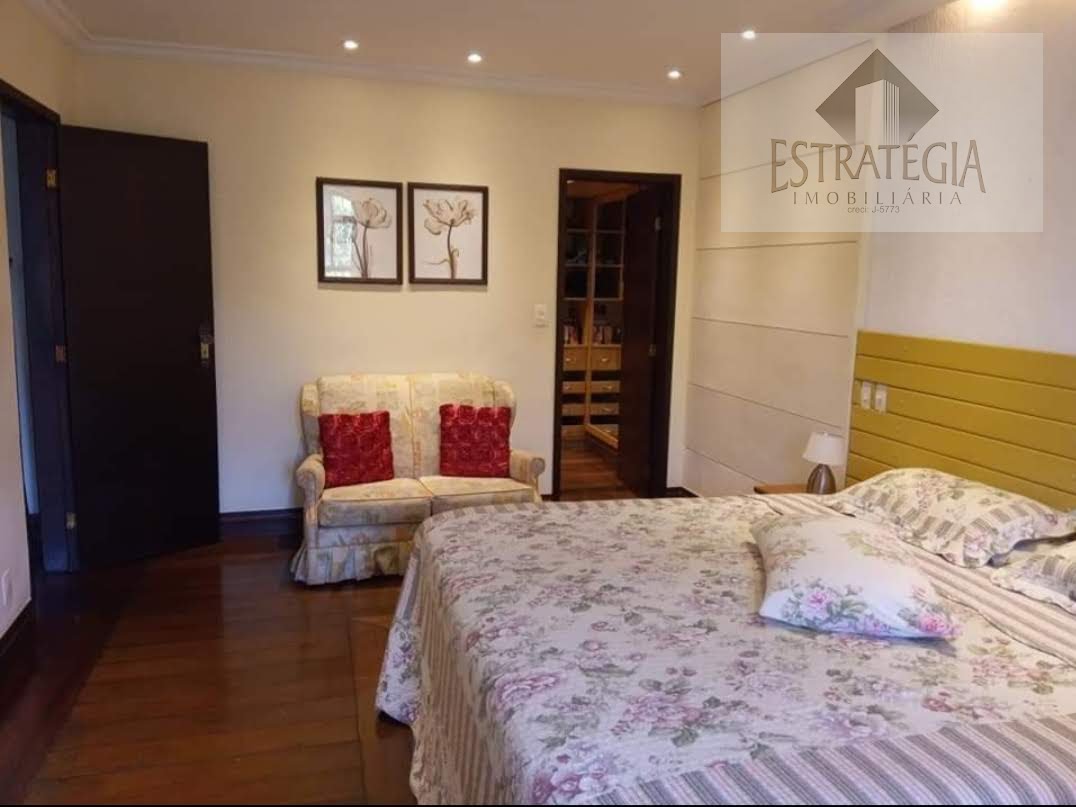 Casa à venda com 5 quartos, 2 suítes, 6 vagas e 440m² no Valparaíso, Petrópolis (RJ) — foto 18 de 30