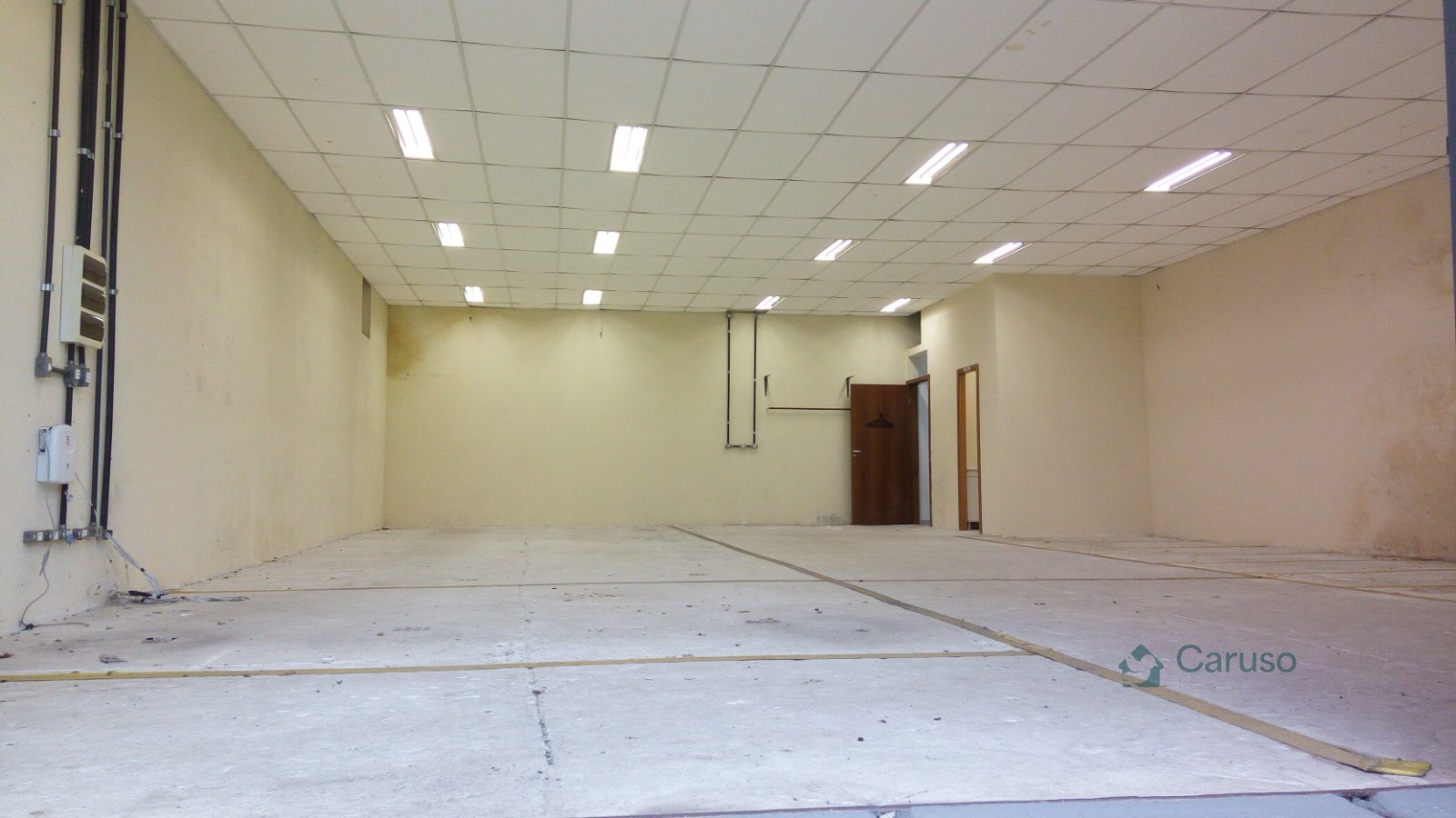 Comercial para alugar com 1 banheiro, 3 vagas e 150m² no Jardim Planalto, Arujá (SP) — foto 2 de 6