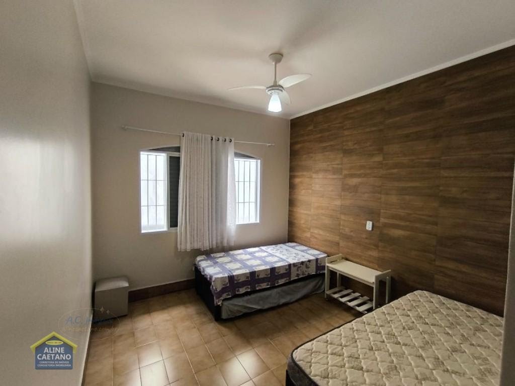 Casa à venda com 3 quartos, 1 suíte, 6 vagas e 257m² no Balneario Flórida, Praia Grande (SP) — foto 23 de 30