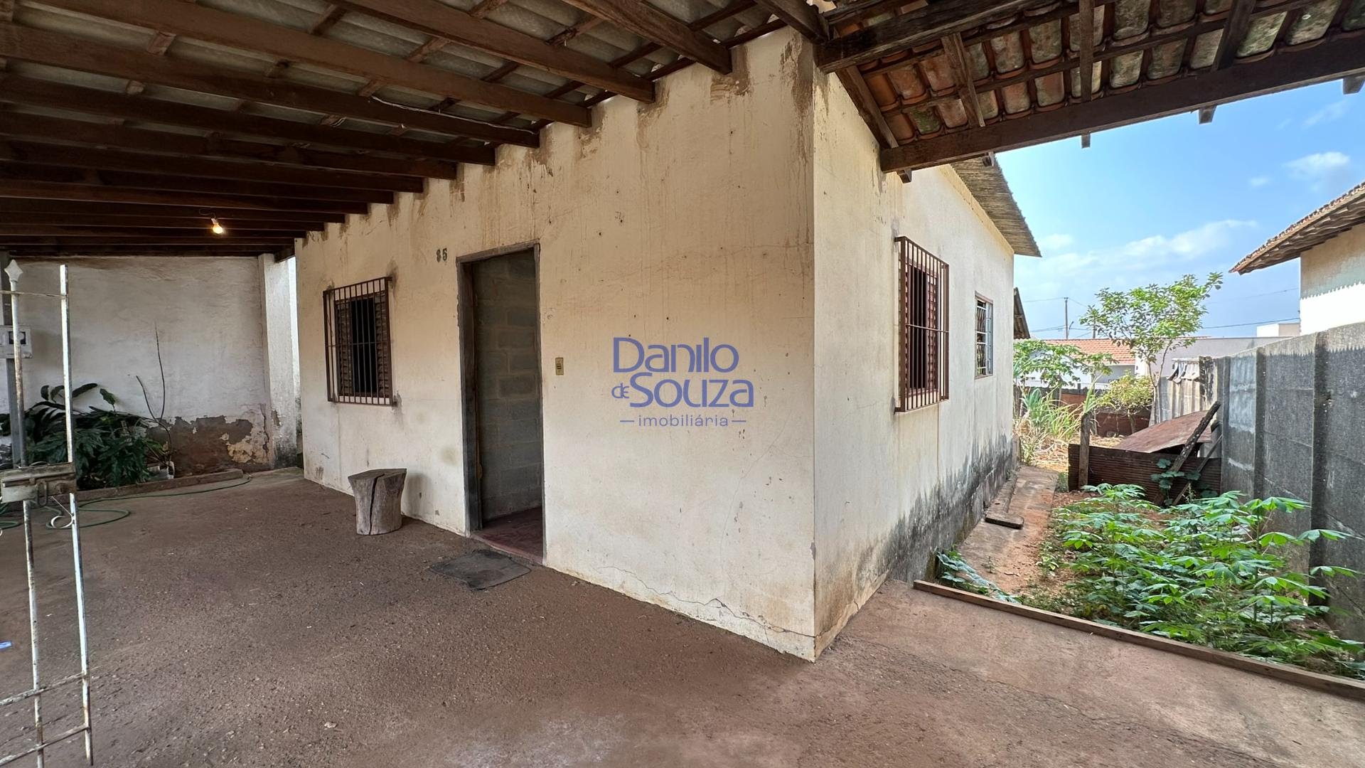 Casa à venda com 2 quartos, 1 banheiro, 1 vaga e 250m² no São Domingos, Araxá (MG) — foto 3 de 11